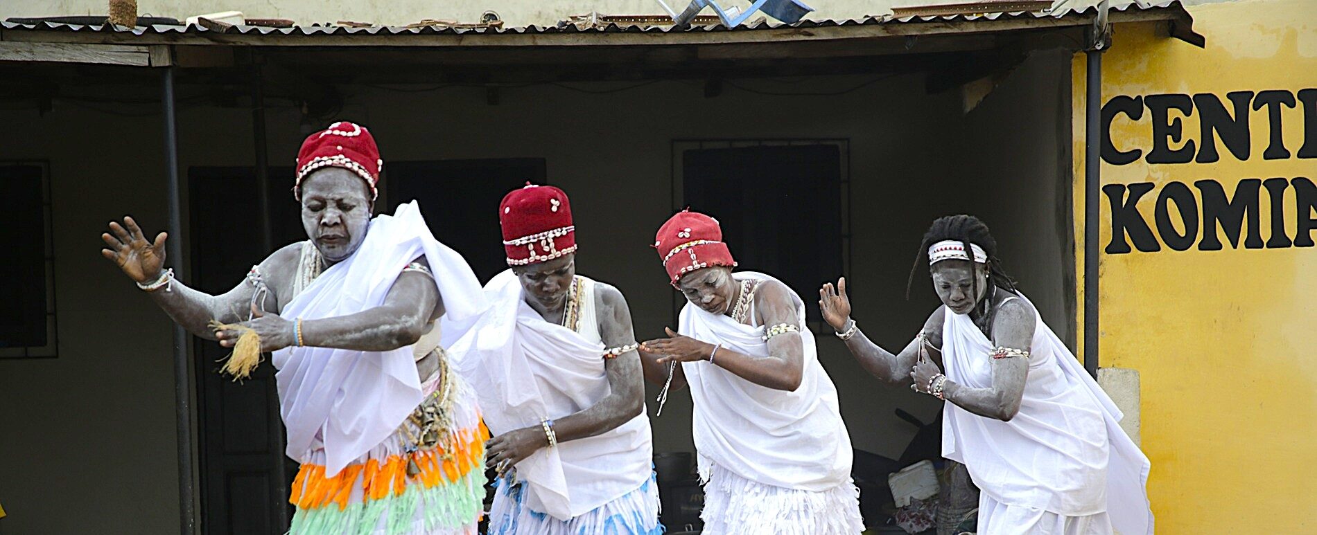 Danza tradicional Komian Costa de Marfil